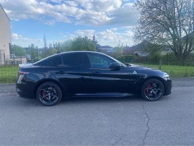 Alfa-Romeo Giulia 2,9 biturbo Quadrifoglio Verde (2018) - Foto 1