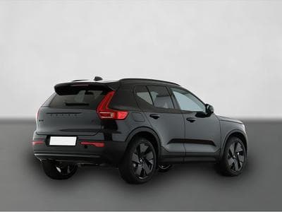 Volvo XC40 (2025) - Photo 4