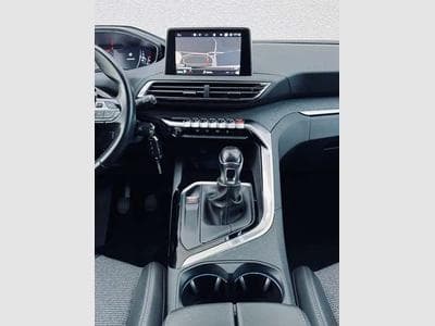 Peugeot 5008 5008 1.5 BlueHDi Allure (2020) - Photo 10