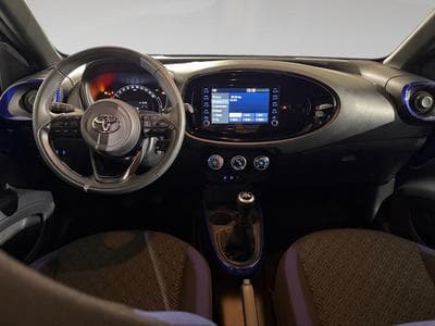 Toyota Aygo 1.0 ESSENCE (2023) - Photo 5