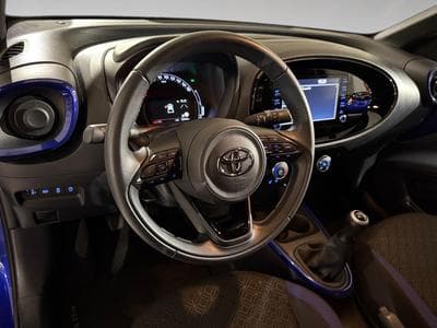 Toyota Aygo 1.0 ESSENCE (2023) - Photo 8