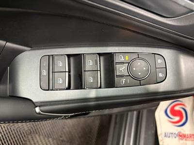 Nissan Qashqai N-Connecta 1.3 MHEV 158 Xtronic (2025) - Foto 9