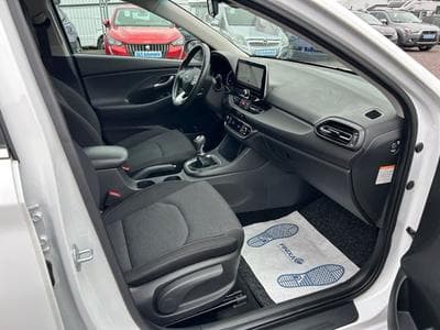 Hyundai i30 i30 Lim. 1.6 CRDi Hybrid *Navi*Kamera*LED*Euro6* (2021) - Photo 9