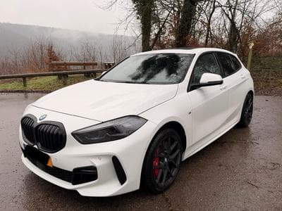 BMW 120 Sport M (2024) - Photo 1