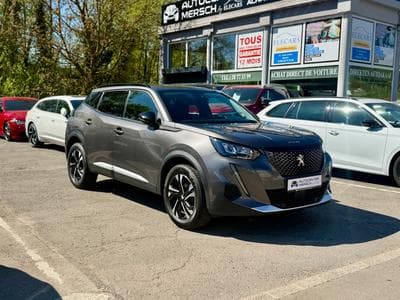 Peugeot 2008 1.2 PureTech 100 Allure (2022) - Photo 1