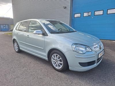 VW Polo IV ph.2 1.4 Tdi 80ch bluemotion (2008) - Photo 1