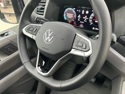 VW Crafter 30 2.0 TDI (2026) - Photo 8