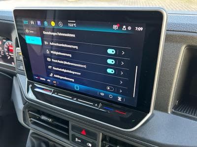 VW Crafter 30 2.0 TDI (2026) - Photo 12