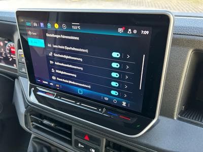 VW Crafter 30 2.0 TDI (2026) - Photo 14