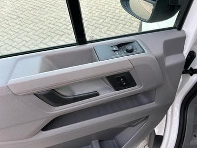 VW Crafter 30 2.0 TDI (2026) - Photo 3