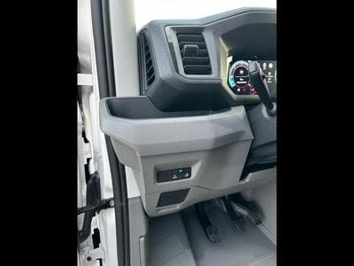 VW Crafter 30 2.0 TDI (2026) - Photo 4