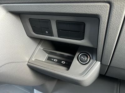 VW Crafter 30 2.0 TDI (2026) - Photo 9