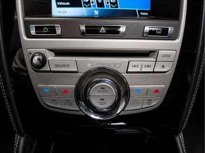 Jaguar XK Jaguar XK Convertible 5.0 V8 – 380 ch – PORTOFOLIO (2009) - Photo 13