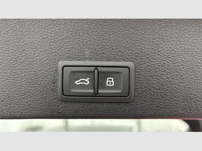 Audi Q2 35 TFSI 150cv S-line S-tronic (2025) - Foto 12