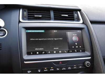Jaguar E-Pace P200 AWD Aut. S CUIR MERIDIAN LANE GPS CAM JA19 1° MAIN (2020) - Photo 12