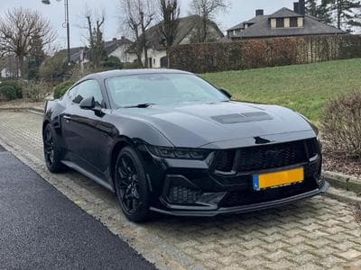Ford Mustang Fastback 5.0 V8 GT (2025) - Photo 1