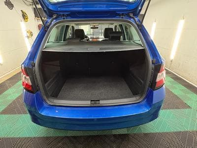 Skoda Fabia JOY1.2 TSI DSG 110 Navi Klima PDC Tempomat Alcantara (2016) - Photo 12