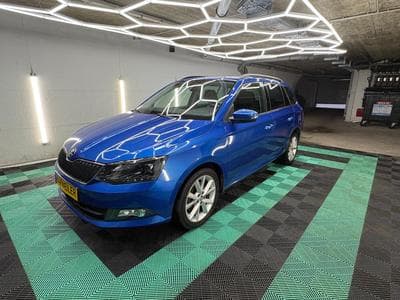 Skoda Fabia JOY1.2 TSI DSG 110 Navi Klima PDC Tempomat Alcantara (2016) - Foto 3