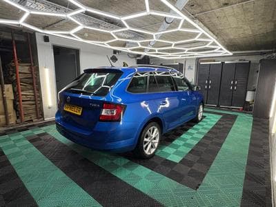 Skoda Fabia JOY1.2 TSI DSG 110 Navi Klima PDC Tempomat Alcantara (2016) - Foto 4