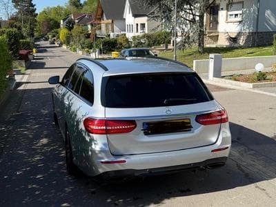 Mercedes E 400 E 400 D AMG Line Airmatic (2018) - Foto 1