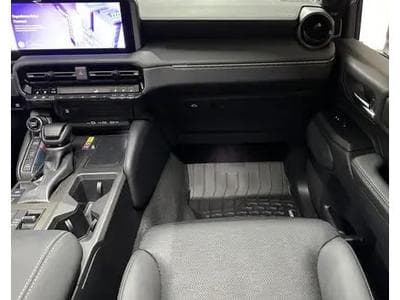 Toyota Land Cruiser HYBRID 2.4 (2026) - Photo 10