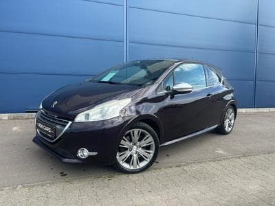 Peugeot 208 1.6 THP 156 XY (2013) - Photo 1