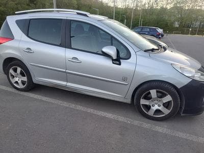 Peugeot 207 SW Sport-automatic (2010) - Photo 1