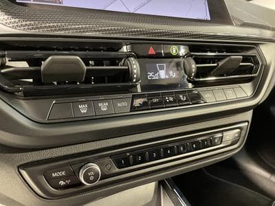 BMW 120 190 CV BUSINESS GPS CARPLAY (2021) - Photo 8