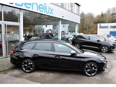 Cupra Leon ST 1.5 eTSI DSG ACC LANE CAM SG CHFF NEUVE (2025) - Photo 3