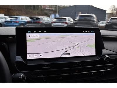 Citroën C5 X 1.2 PureTech PLUS EAT8 CUIR ACC HUD LANE 1° MAIN (2024) - Photo 10