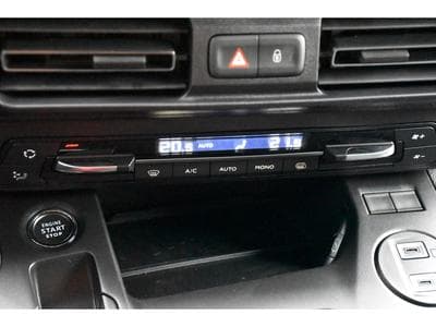 Citroën Berlingo 1.5 BlueHDI 100 CLIMA REGUL LANE CAM KEYLESS NEUF (2025) - Photo 15