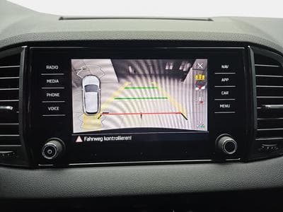 Skoda Karoq 1.5 TSi DSG 150 130 Anniversary (2025) - Photo 10