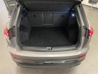 Audi Q4 e-tron 50 e-tron S Line 299 CV / 220 KW quattro (2023) - Foto 9