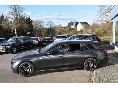 Mercedes E 220 CDI Break 4Matic AMG Line 9G DISTRONIC ATT RMQ SIDE CAM 1°M (2024) - Photo 3