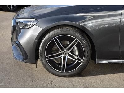 Mercedes E 220 CDI Break 4Matic AMG Line 9G DISTRONIC ATT RMQ SIDE CAM 1°M (2024) - Photo 5