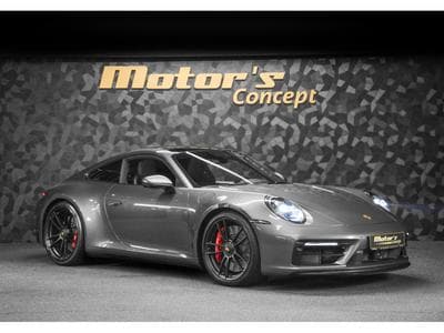 Porsche 911 Carrera 4 GTS Coupé PDK (2024) - Photo 7