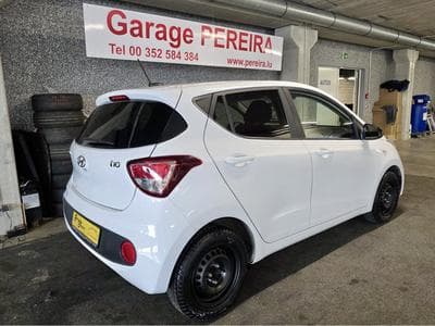 Hyundai i10 1.0 AUTO CLIM NAVI (2019) - Foto 2