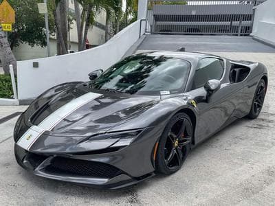 Ferrari SF90 Stradale (2022) - Photo 1