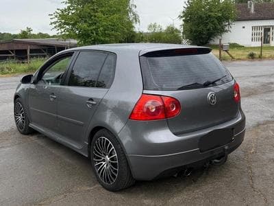 VW Golf (2004) - Photo 1