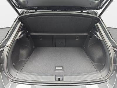 VW T-Roc 2.0 TDi DSG 150 R-Line (2025) - Photo 13