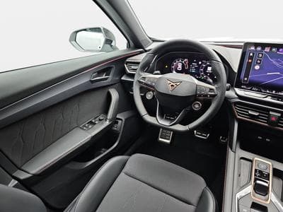 Cupra Formentor 1.5 eTSi DSG 150 (2025) - Photo 9