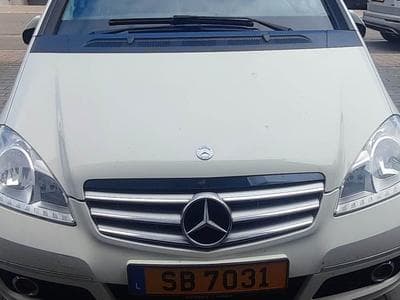 Mercedes A 180 Avantgarde (2012) - Foto 1