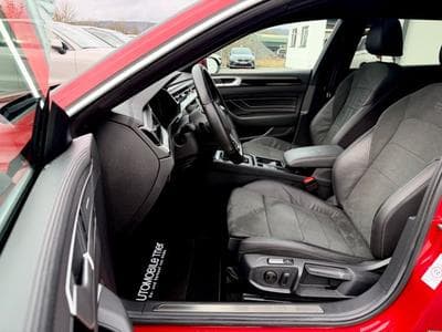 VW Arteon Arteon Shooting Brake 2.0 TDI  R-Line 4Motion (2021) - Photo 9