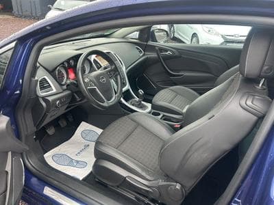 Opel Astra Astra J GTC Sport *Navi*SHZ*PDC*Euro6* (2015) - Photo 7