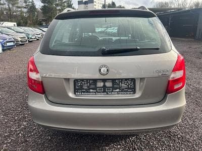 Skoda Fabia Fabia Combi 1.4l *Klima*TÜV 05/2027*Euro5* (2010) - Photo 5