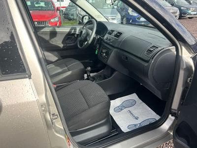 Skoda Fabia Fabia Combi 1.4l *Klima*TÜV 05/2027*Euro5* (2010) - Photo 8