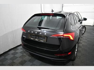 Skoda Scala Scala Ambition, PDC, Navi A., Klima, R-View (2023) - Photo 3