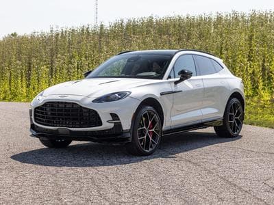 Aston-Martin DBX 707 (2025) - Photo 1