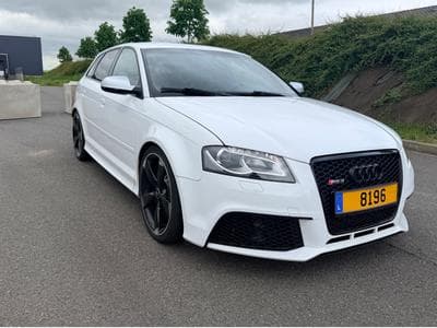 Audi RS3 (2011) - Photo 1