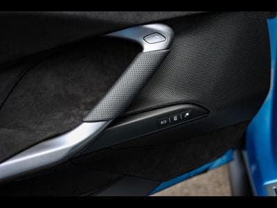 Ferrari 296 GTB AZZURRO CALIFORNIA (2024) - Photo 14